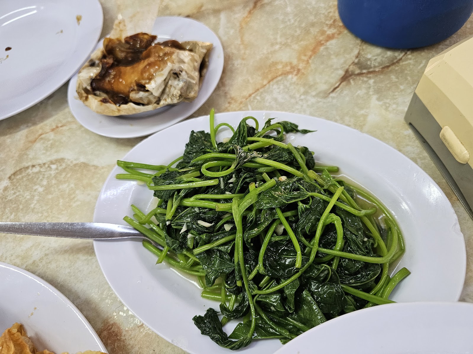 梁雅(女)茶餐室 7
